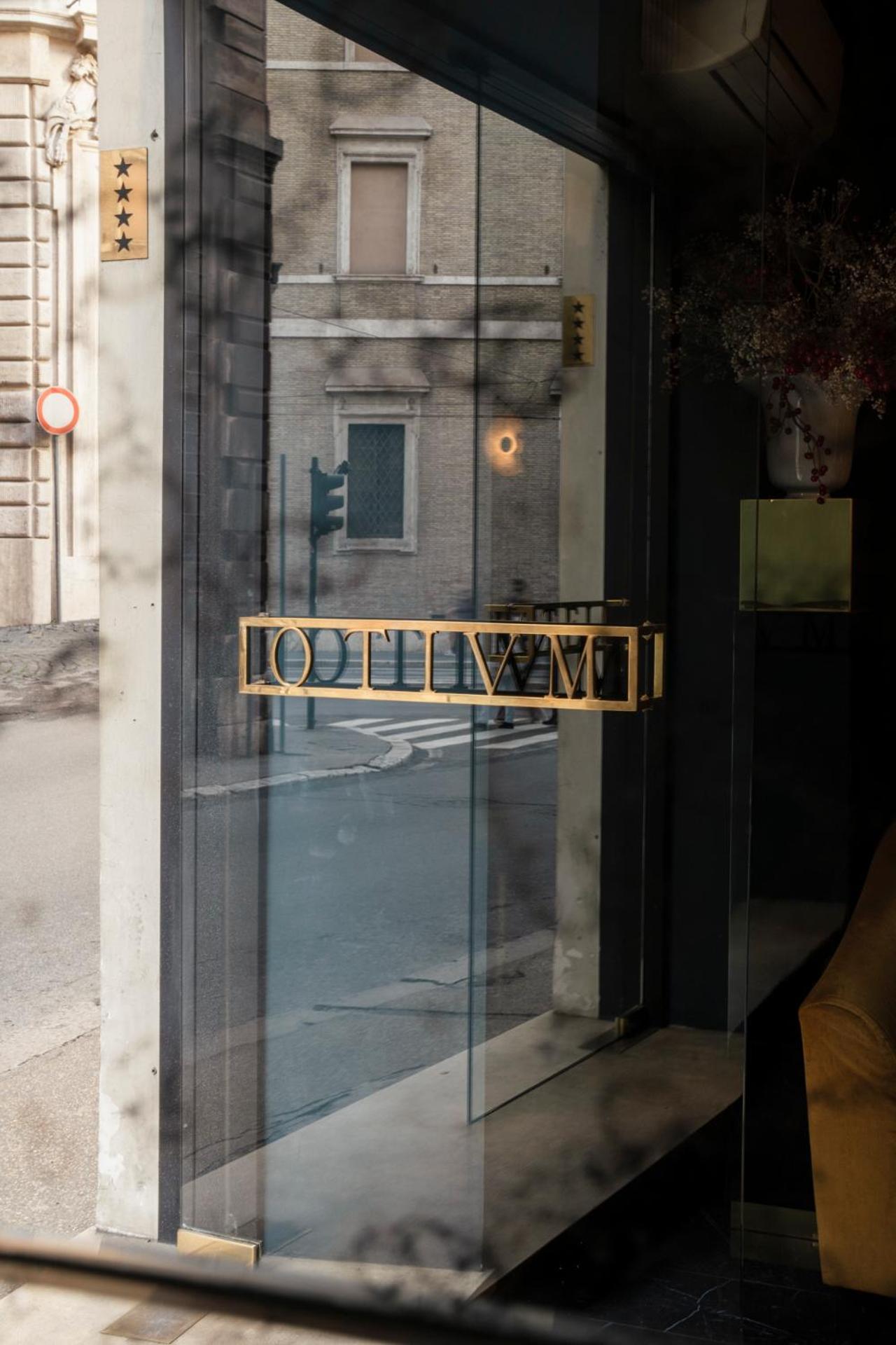 Otivm Hotel Рим Экстерьер фото